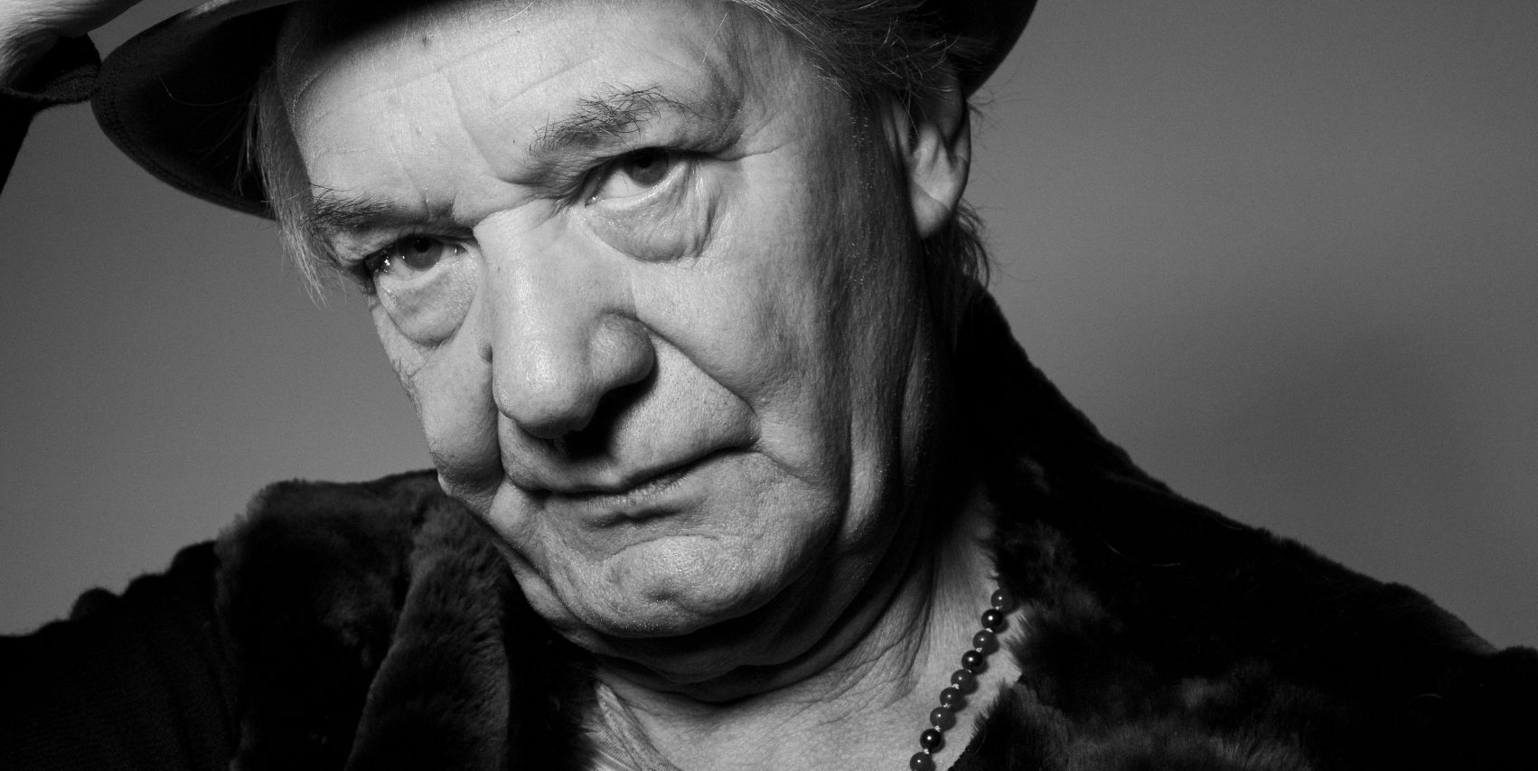 MaartenmitHut.jpg Taschenopernfestival 2025, Maarten Güppertz